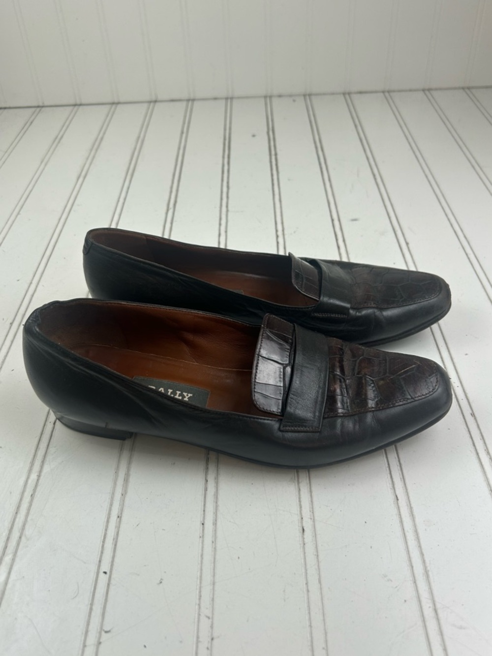 Bally Vintage Leather Croc Embossed Brown Slip On Dress Loafers Menโs Size 6.5 - Picture 4 of 13
